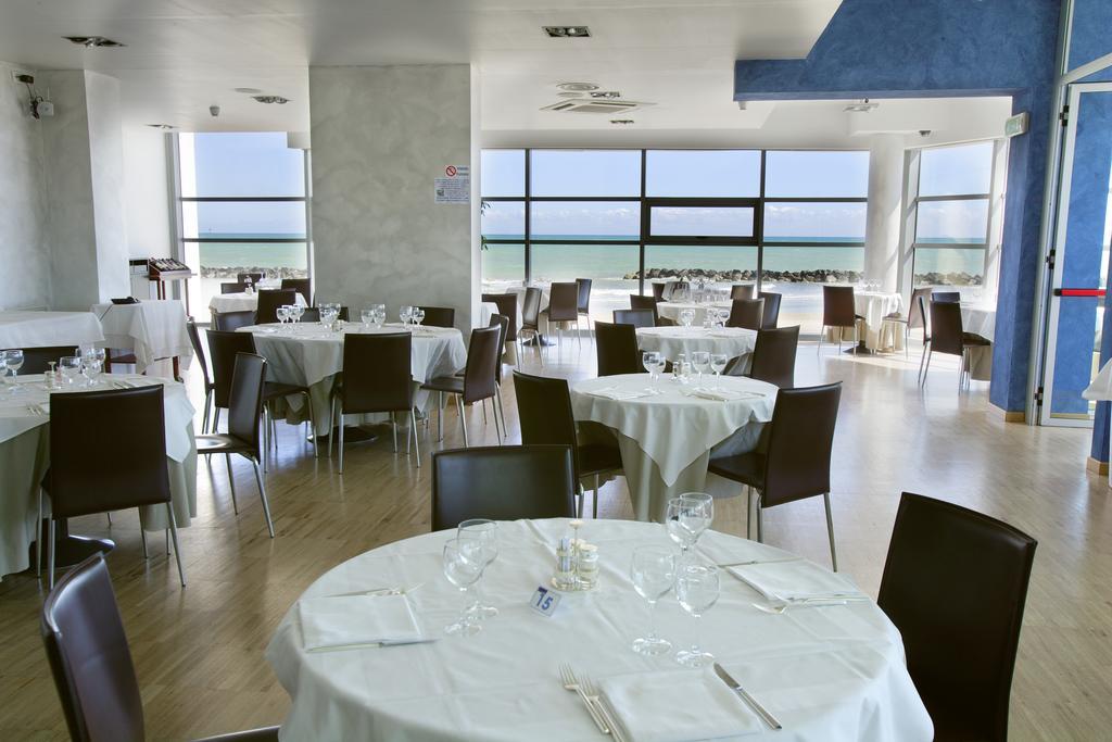 Sea Lion Hotel Montesilvano Restaurant photo